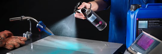 192_0163_Spruehflasche_ABIBLUE_1920x650px_compressed